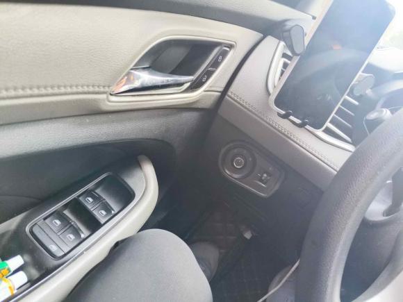 [杭州·浙A] 二手荣威荣威Ei52018款 互联网豪华版