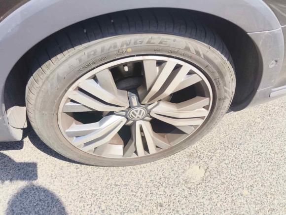 [青岛·鲁B] 二手大众蔚揽2016款 380TSI 四驱纵行版