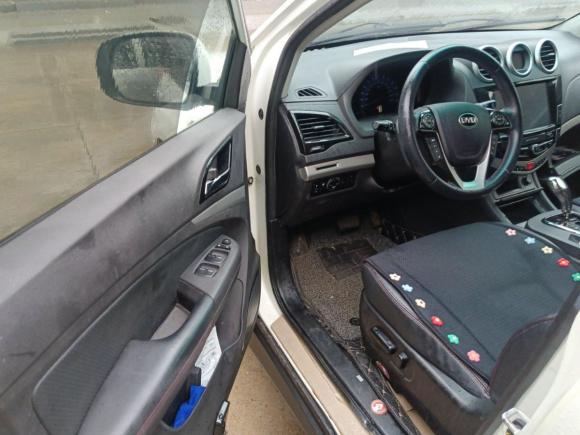 [济南·鲁A] 二手比亚迪比亚迪S72015款 2.0T 升级版 自动尊贵型