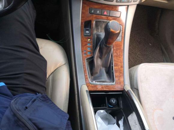 [合肥·浙C] 二手别克君越2010款 2.4L豪华版