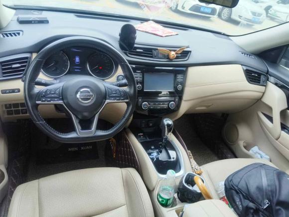 [广州·粤A] 二手日产奇骏2019款 2.0L CVT舒适版 2WD