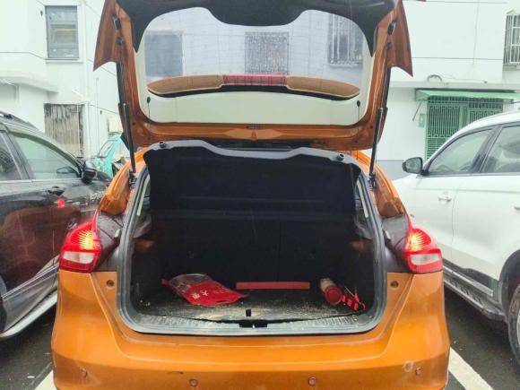 [常州·苏D] 二手福特福克斯2015款 两厢 1.6L 手动舒适型