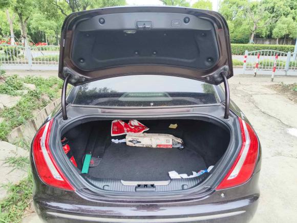 [上海·沪B] 二手捷豹捷豹XJ2014款 XJL 3.0 SC 两驱全景商务版