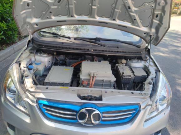 [上海·沪A] 二手北汽新能源北汽新能源EV2016款 EV160 轻快版