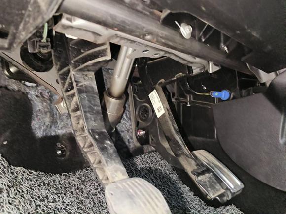 [西安·陕A] 二手福特福克斯2012款 两厢 1.6L 手动风尚型