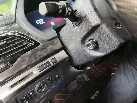 [深圳·粤B] 二手比亚迪唐新能源2015款 2.0T 四驱旗舰型