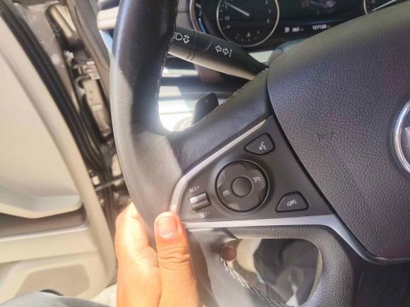 [上海·苏F] 二手别克别克GL82020款 陆上公务舱 652T 豪华型