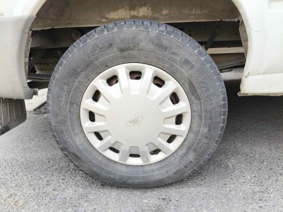 [深圳·粤N] 二手福特经典全顺2016款 2.8T柴油长轴6座中顶冰白物流车JX493ZLQ4