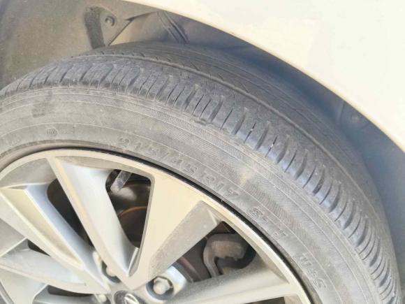 [上海·苏J] 二手现代朗动2015款 1.6L 自动尊贵型