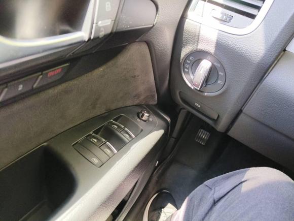 [上海·沪L] 二手奥迪奥迪Q72011款 3.0 TFSI 技术型(200kW)