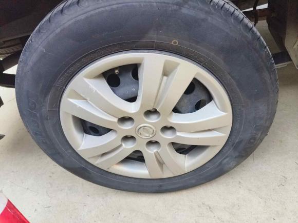 [无锡·皖A] 二手东风风行菱智2018款 M3 1.5L 5座基本型