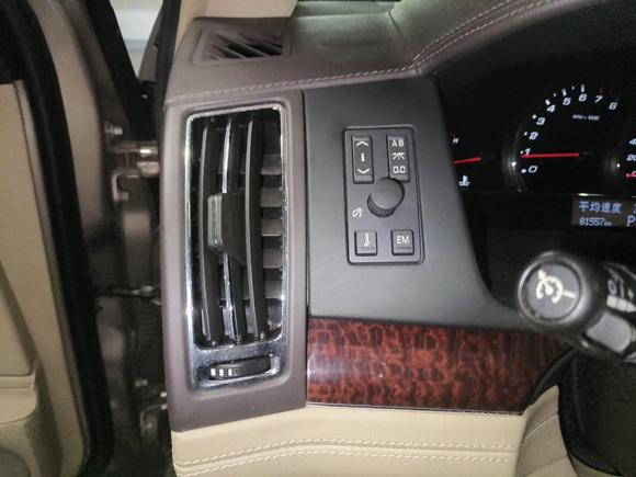 [上海·沪A] 二手凯迪拉克SLS赛威2011款 2.0T 豪华型