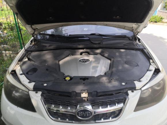 [上海·沪C] 二手比亚迪比亚迪S62012款 2.0L 手动尊贵型