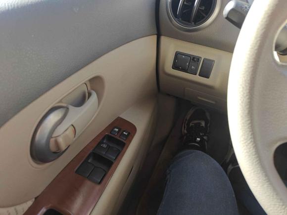 [上海·沪J] 二手日产骏逸2006款 1.8L 自动标准型