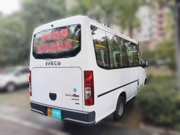 [台州·浙J] 二手依维柯依维柯欧风2021款 3.0T自动M2-32C营运客车高顶后双胎电动门F1C