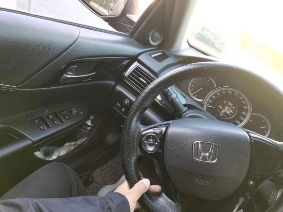 [上海·苏H] 二手本田雅阁2016款 2.0L 舒适版