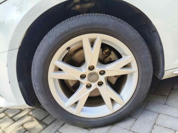 [上海·沪C] 二手奥迪奥迪A4L2018款 30周年年型 40 TFSI 进取型