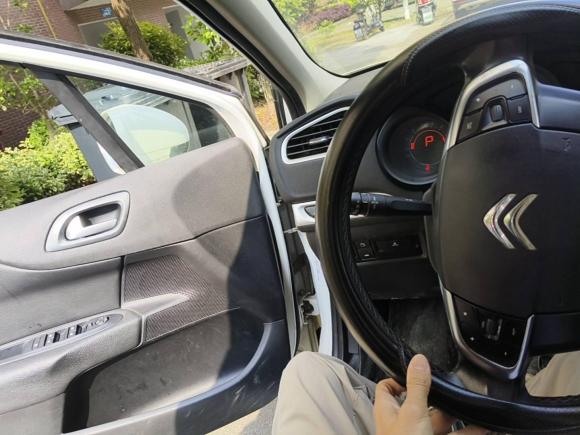 [南通·苏F] 二手雪铁龙雪铁龙C4L2014款 1.8L 智驱版 自动劲享型