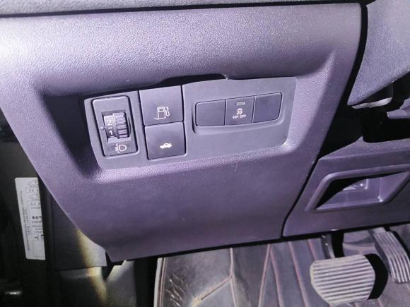 [深圳·粤B] 二手雪铁龙雪铁龙C4L2013款 1.6THP 自动劲享版