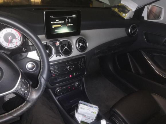 [上海·沪D] 二手奔驰奔驰GLA2016款 GLA 200 动感型