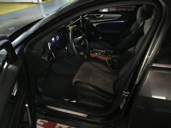 [上海·沪B] 二手奥迪奥迪A6L2019款 45 TFSI 臻选动感型