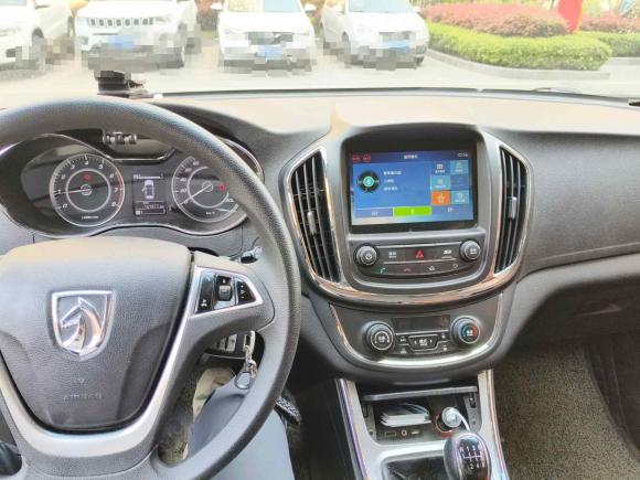 [青岛·鲁B] 二手宝骏宝骏5602016款 1.5T 手动精英型