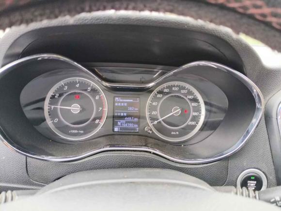 [南通·苏F] 二手宝骏宝骏5602016款 1.8L iAMT豪华型