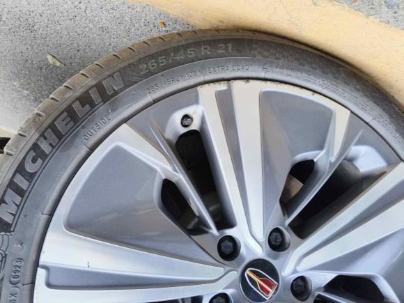 [上海·沪A] 二手红旗红旗E-HS92021款 510km 旗畅版 六座