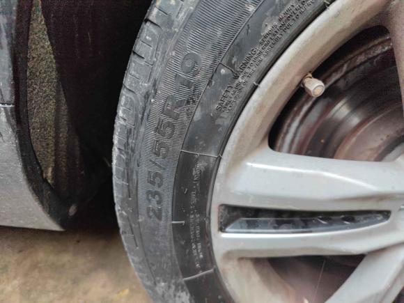 [合肥·豫R] 二手众泰众泰T7002017款 1.8T 双离合尊贵型