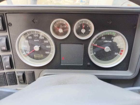 [上海·沪A] 二手依维柯依维柯得意2014款 2.8T-V35 NJ5044XXYQ3A43S4