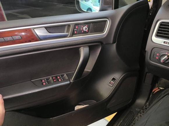 [广州·粤A] 二手大众途锐2011款 3.0TDI 柴油高配型