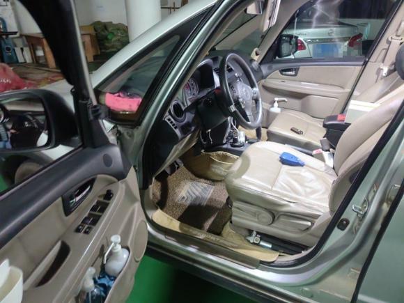 [武汉·鄂A] 二手铃木天语 SX42008款 两厢 1.6L 自动运动休旅型