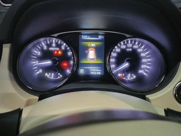 [深圳·粤B] 二手日产奇骏2014款 2.0L CVT舒适版 2WD