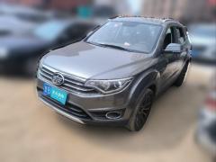 [青岛·鲁B]一汽&nbsp;&nbsp;森雅R7&nbsp;&nbsp;2016款1.6L手动豪华型