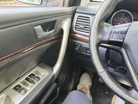 [金华·浙G] 二手哈弗哈弗H62015款 改款 运动版 1.5T 手动两驱精英型