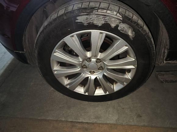 [广州·粤A] 二手路虎揽胜极光2017款 2.0T SE 智耀版