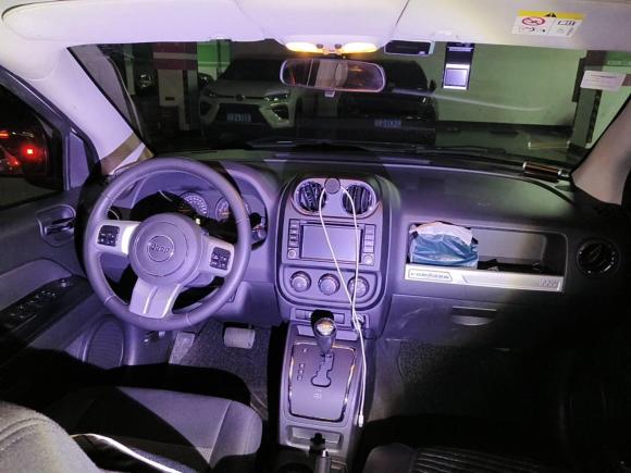 [深圳·粤B] 二手Jeep指南者2014款 2.4L 四驱运动版