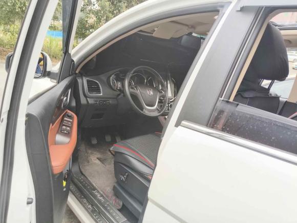 [深圳·鄂R] 二手宝骏宝骏5602017款 律动版 1.5T 手动尊享型