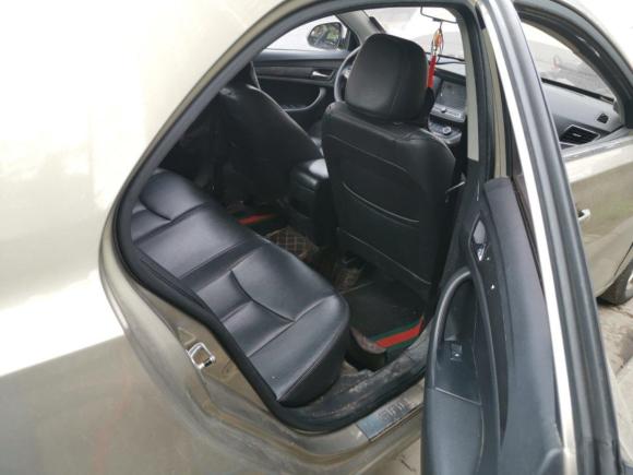 [西安·陕A] 二手荣威荣威3602015款 1.5L 手动豪华版