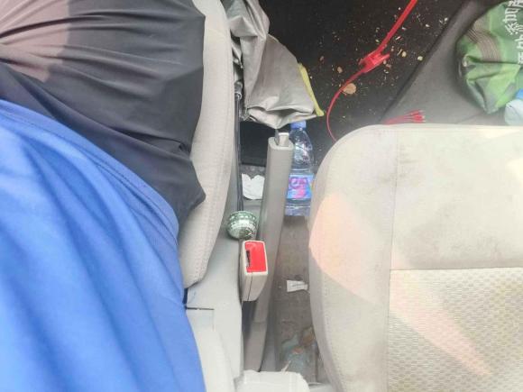 [苏州·苏E] 二手上汽大通MAXUS新途V802017款 2.5T AMT傲运通国IV短轴超低顶5/6/10座