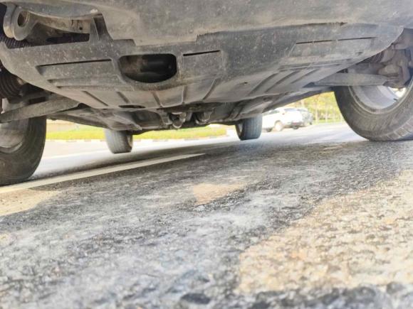 [济南·鲁A] 二手Jeep自由客2012款 2.4 运动版