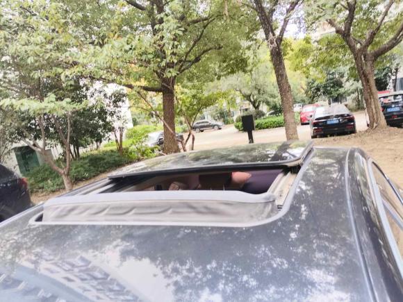 [苏州·苏E] 二手别克威朗2015款 三厢 20T 双离合旗舰型