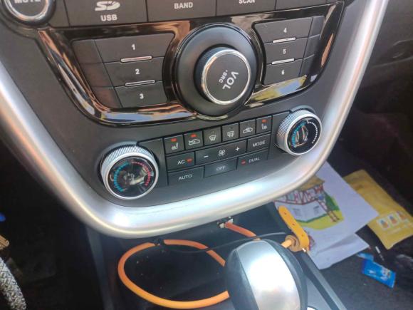 [金华·浙G] 二手奔腾奔腾X802013款 2.0L 自动豪华型