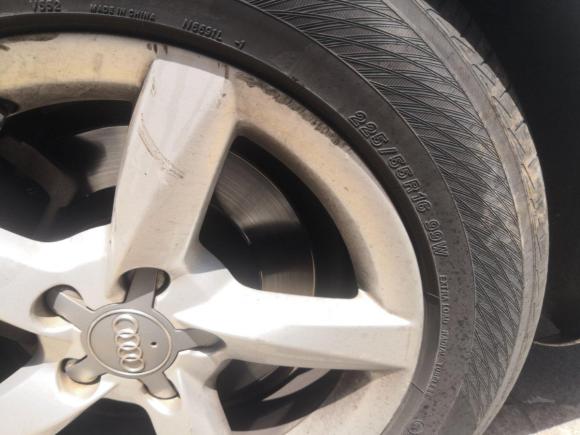 [上海·粤C] 二手奥迪奥迪A4L2013款 35 TFSI 自动标准型