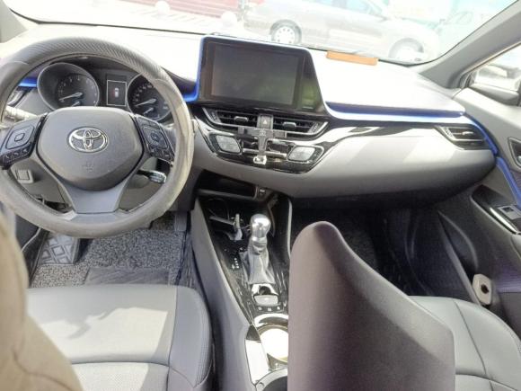 [深圳·粤B] 二手丰田丰田C-HR2020款 2.0L 领先版