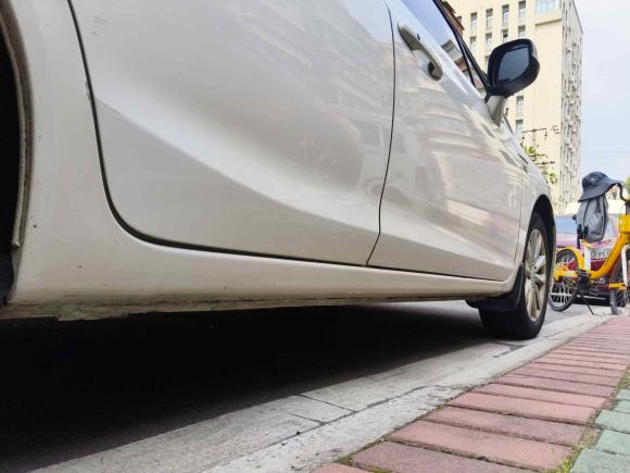 [武汉·鄂A] 二手本田思域2014款 1.8L 自动舒适版