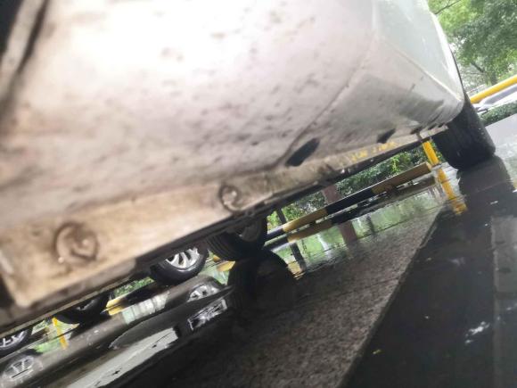 [合肥·冀A] 二手荣威荣威3502015款 1.5L 手动豪华天窗版