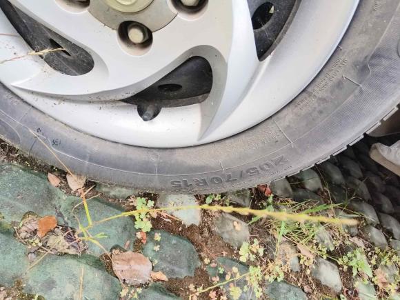 [苏州·苏E] 二手江汽集团瑞风2015款 2.0L穿梭 汽油长轴标准版HFC4GA3-3D