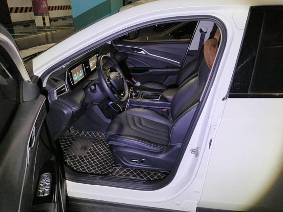 [成都·川A] 二手哪吒汽车哪吒U2022款 Pro 400 畅行网约版L