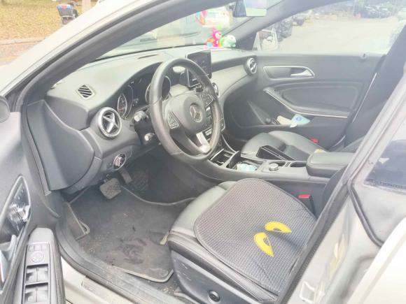 [上海·沪N] 二手奔驰奔驰CLA2017款 CLA 200 时尚型